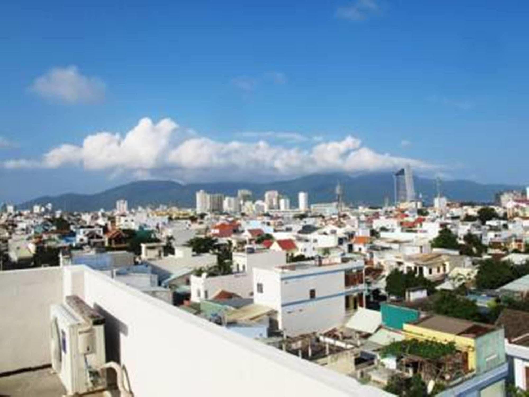 Reddoorz Near Cau Song Han 2 Da Nang Luaran gambar